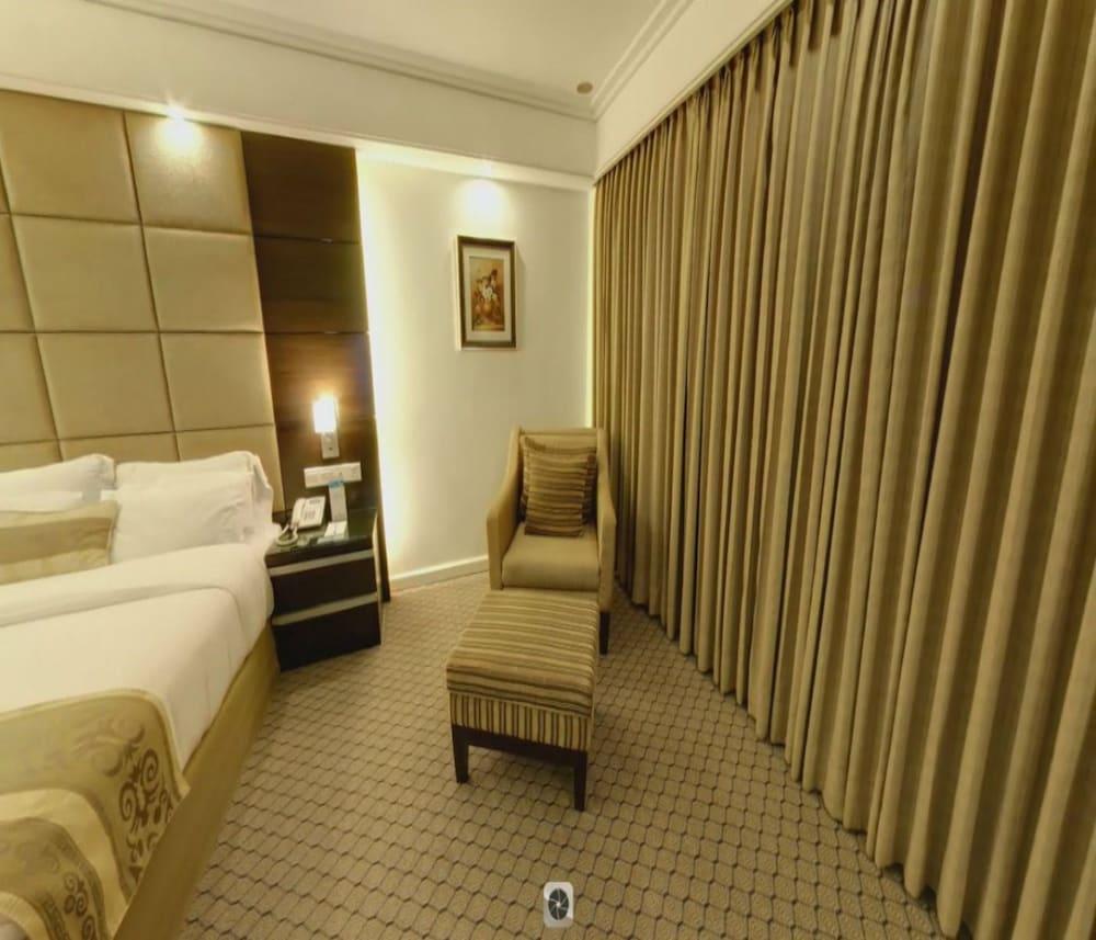 Hotel Agrabad Chittagong Ngoại thất bức ảnh
