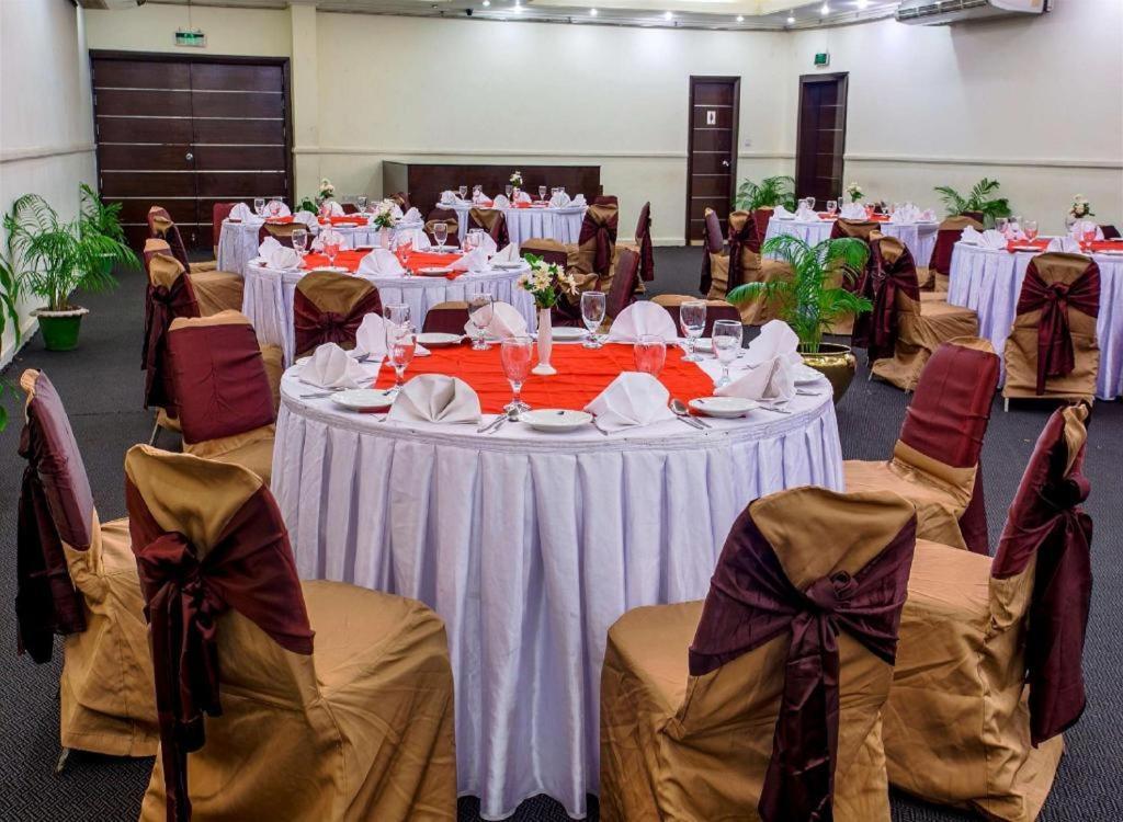 Hotel Agrabad Chittagong Ngoại thất bức ảnh